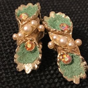 Vintage Florenza Clip on Earrings